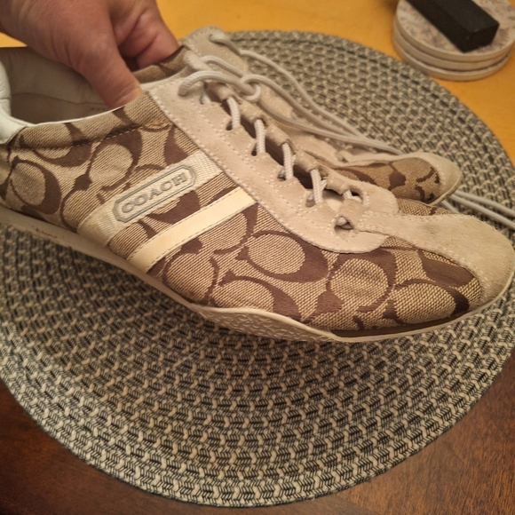 COACH signature katelyn classic sneakers suede cream tan size 10 - Picture 9 of 10